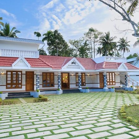 Serene Stay Alappuzha Buitenkant foto